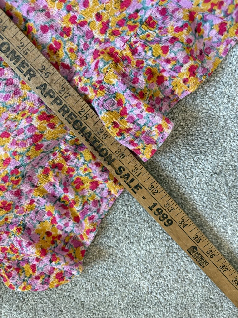 Rewind Women's Juniors' Front Wrap Floral Romper Size XL